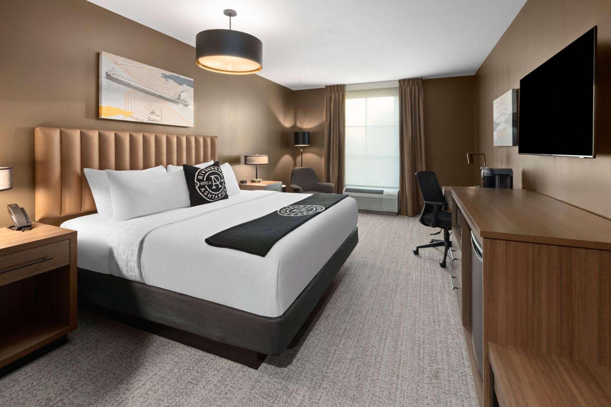 Riverbend Hotel And Suites, Trademark Collection By Wyndham Ashtabula Bagian luar foto