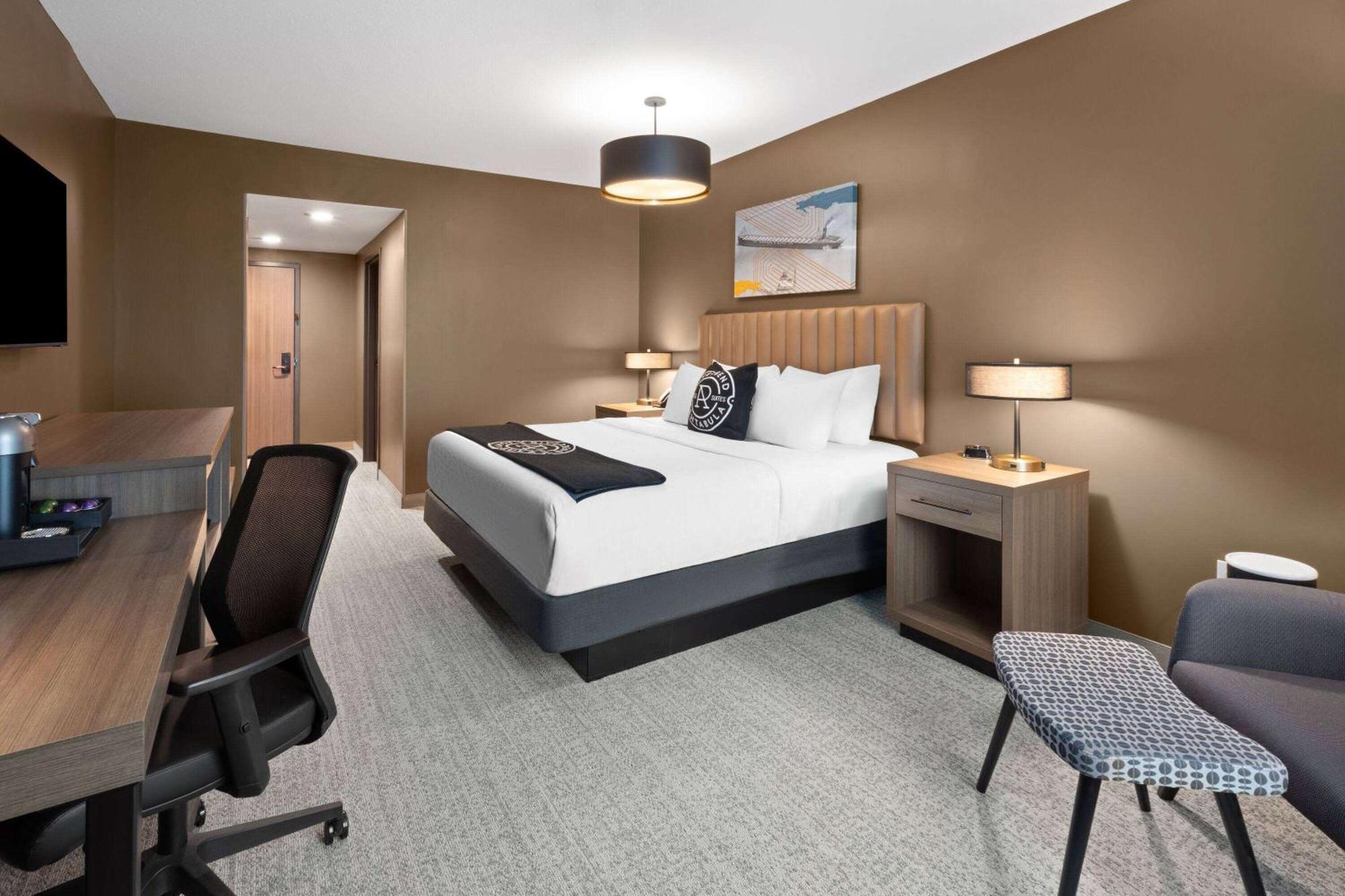 Riverbend Hotel And Suites, Trademark Collection By Wyndham Ashtabula Bagian luar foto